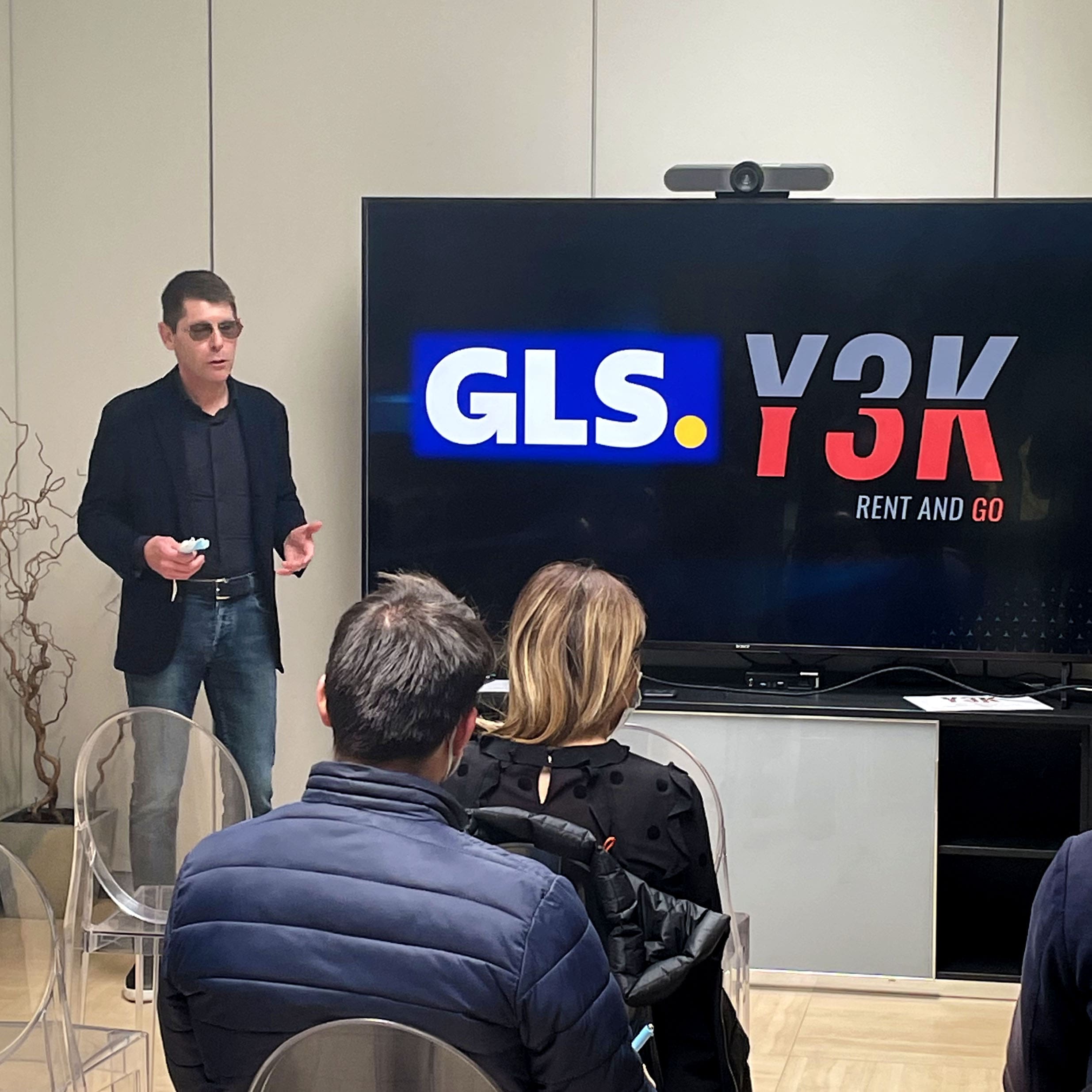 Importante evento in casa Y3K: in collaborazione con Mercedes-Benz l’azienda ha ospitato l’iniziativa “Corriere per un giorno”